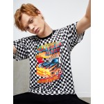 Men Car & Slogan Graphic Drop Shoulder Checkered Tee